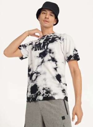 Black Men's Dkny Cloud Wash Logo T Shirts | 7984MDKWG