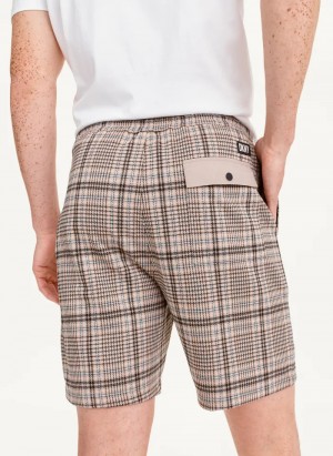 Brown Men's Dkny Plaid Shorts | 2174HEKVA