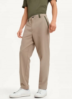 Khaki Men's Dkny Olive Trim Elastic Waist Pants | 1024XCVRP