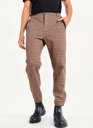 Multi Men's Dkny Plaid Contrast Cargo Jogger Pants | 4796MACVJ