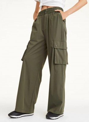 Olive Women's Dkny Cargo Pants | 3549ECGXN