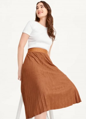 Roasted Pecan Women's Dkny Suede Midi Pleated Skirt | 2501DOPTS