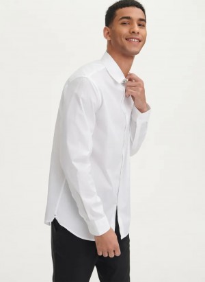 White Men's Dkny Solid Woven Shirts | 4067WPXRI