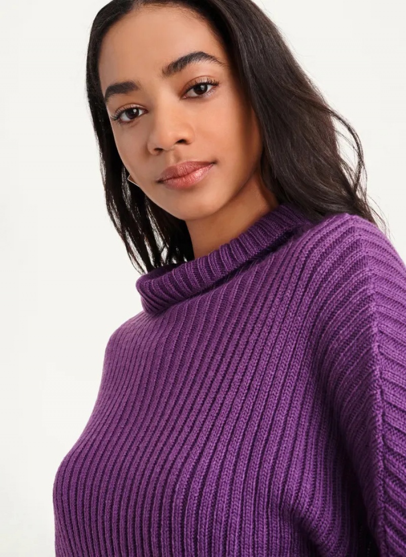 Purple Women's Dkny Cropped Turtleneck Sweaters | 2704ESCLX